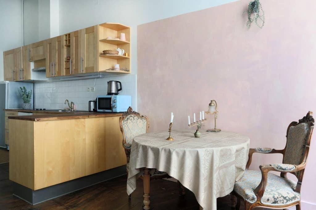 Charme D'Ancien Au Coeur De Vieux-Tours Apartment Ngoại thất bức ảnh