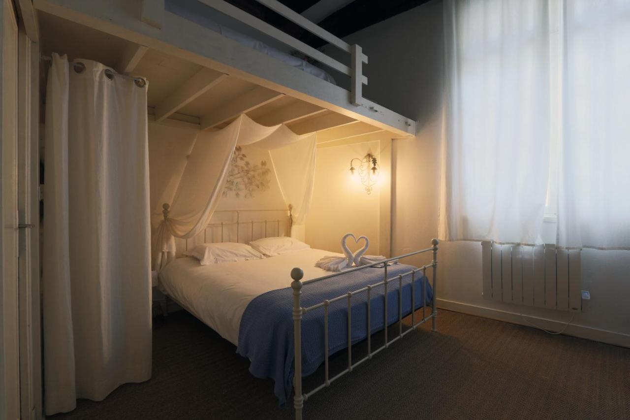Charme D'Ancien Au Coeur De Vieux-Tours Apartment Ngoại thất bức ảnh